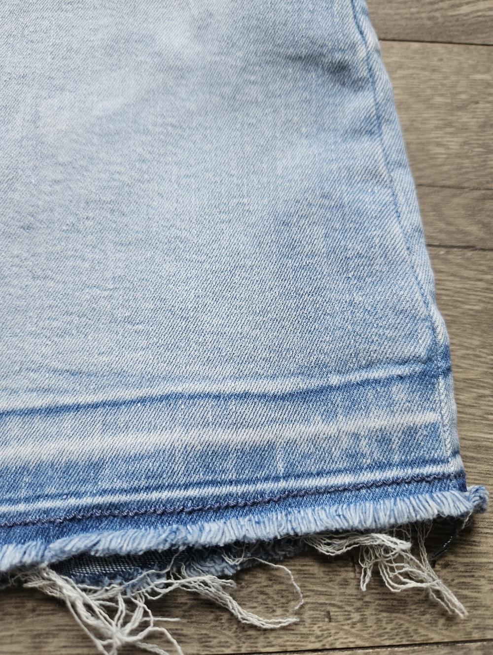 Wonder Nation Girls Denim Skirt with Frayed Hem, size M 7/8 Light wash - Picture 2 of 7